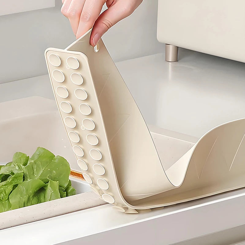 1 PCS Silicone Sink Splash Guard With Suction Cup Sink Baffle Splash Guard Splash Protector For Kitchen Island And Bathroom