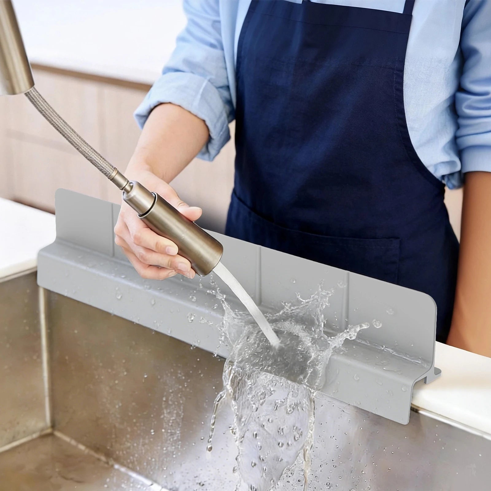 Silicone Sink Splash Guard Kitchen Water Baffle Splash Protector with Non Slip Strong Suction Washing Dishes Faucet Drain Pad
