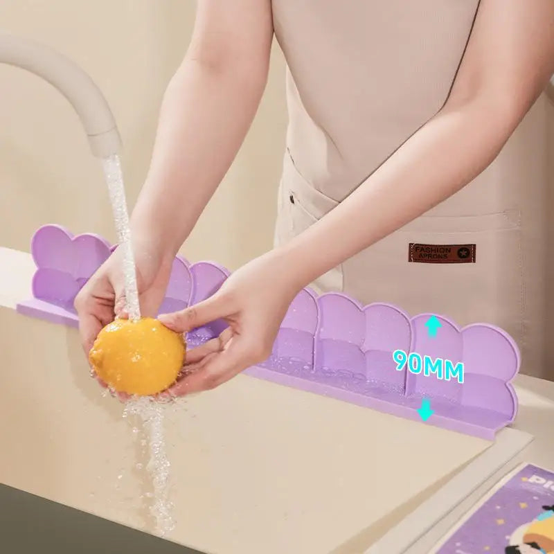 Silicone Sink Baffle Splash Guard Protect Clothes From Splashing Water Baffle Splash Protector For Washing Dishes Faucet Kitchen