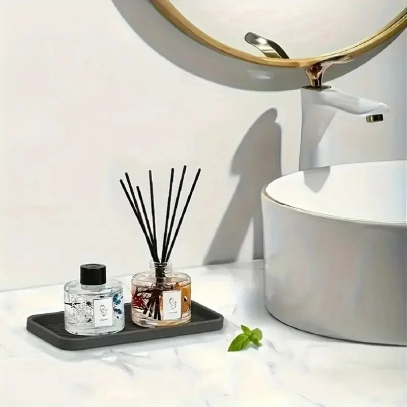1 Silicone Sink Splash Guard And Soap Holder - Multifunctional Kitchen And Bathroom Accessory, Made Of Durable Plastic
