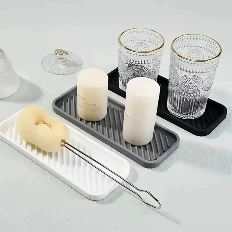 1 Silicone Sink Splash Guard And Soap Holder - Multifunctional Kitchen And Bathroom Accessory, Made Of Durable Plastic